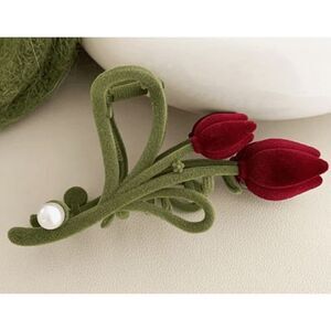 NWOT Velvet Tulip & Pearl Hair Claws Clip - 4" long